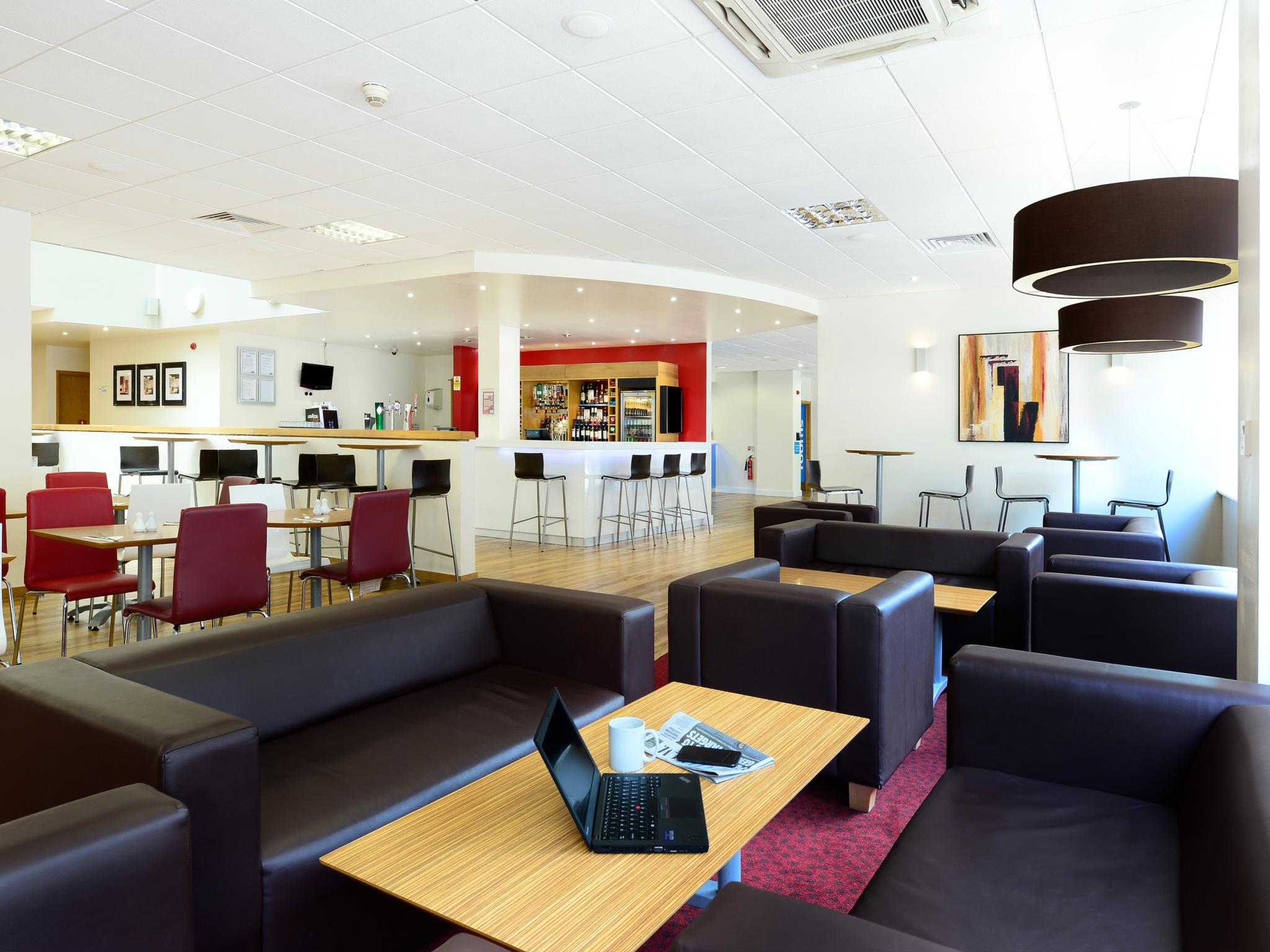 Travelodge London Central City Road Ngoại thất bức ảnh